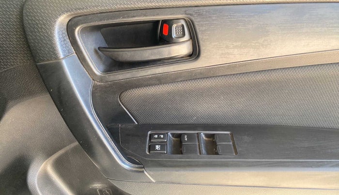 2019 Maruti Vitara Brezza VDI, Diesel, Manual, 73,189 km, Driver Side Door Panels Control