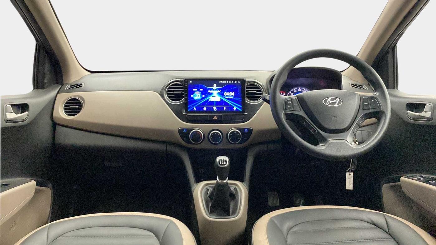 2015 Hyundai Grand i10 SPORTZ 1.2 KAPPA VTVT, Petrol, Manual, 57,914 km, Dashboard