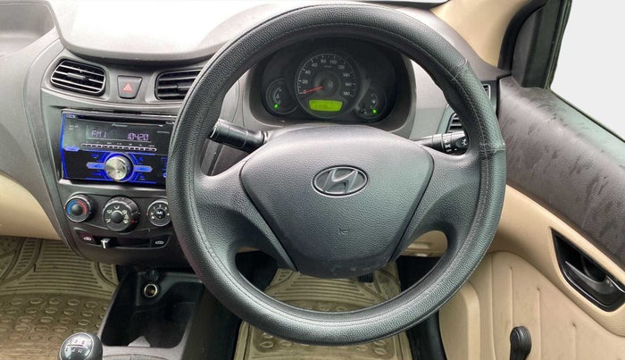 2013 Hyundai Eon D-LITE+, Petrol, Manual, 31,141 km, Steering Wheel Close Up