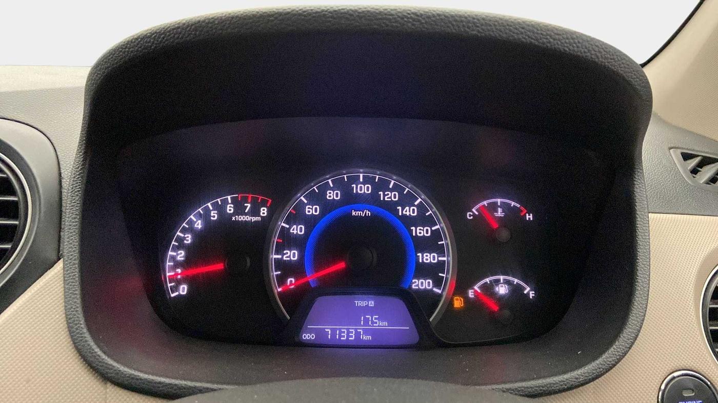 2013 Hyundai Grand i10 SPORTZ 1.2 KAPPA VTVT, Petrol, Manual, 71,347 km, Odometer Image