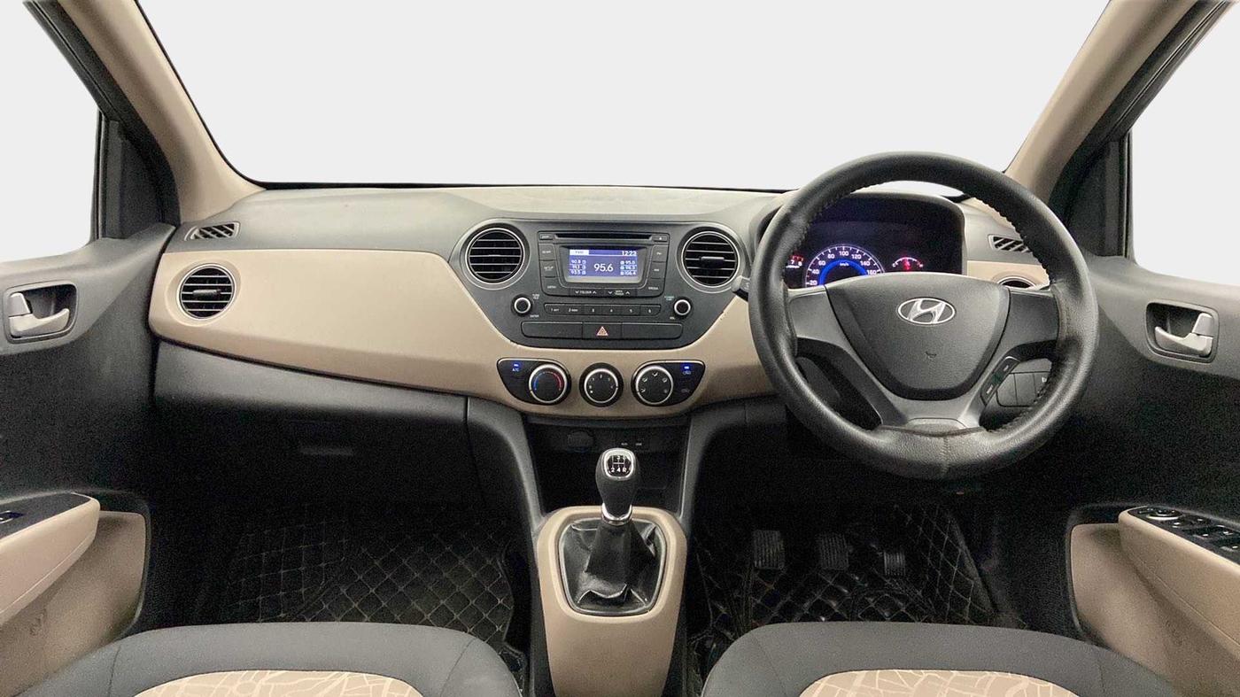 2013 Hyundai Grand i10 SPORTZ 1.2 KAPPA VTVT, Petrol, Manual, 71,347 km, Dashboard