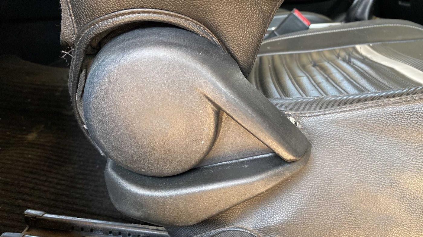 2016 Maruti Baleno DELTA PETROL 1.2, Petrol, Manual, 35,808 km, Driver Side Adjustment Panel