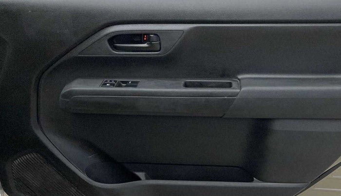 2020 Maruti New Wagon-R LXI CNG (O) 1.0, CNG, Manual, 65,132 km, Driver Side Door Panels Control