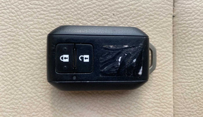 2022 Maruti XL6 ZETA MT, Petrol, Manual, 59,304 km, Key Close Up