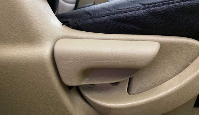 2015 Honda Amaze 1.2L I-VTEC S, Petrol, Manual, 33,308 km, Driver Side Adjustment Panel
