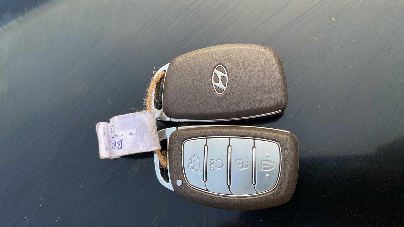 2021 Hyundai Creta SX EXECUTIVE 1.5 PETROL, Petrol, Manual, 23,826 km, Key Close Up