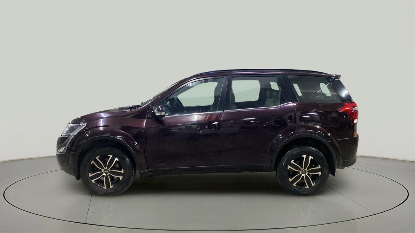 2018 Mahindra XUV500 W7, Diesel, Manual, 67,326 km, Left Side