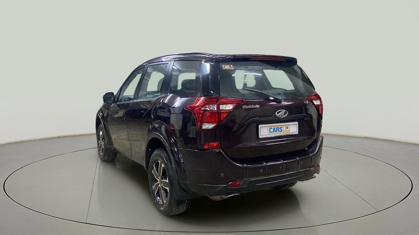 2018 Mahindra XUV500 W7, Diesel, Manual, 67,326 km, Left Back Diagonal