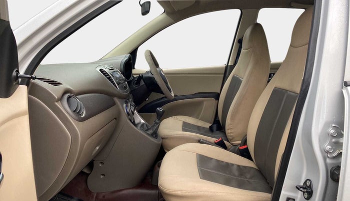 2015 Hyundai i10 SPORTZ 1.1, Petrol, Manual, 21,422 km, Right Side Front Door Cabin