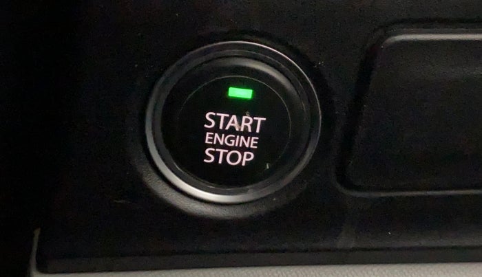 2020 Tata ALTROZ XZ PETROL, Petrol, Manual, 24,581 km, Keyless Start/ Stop Button