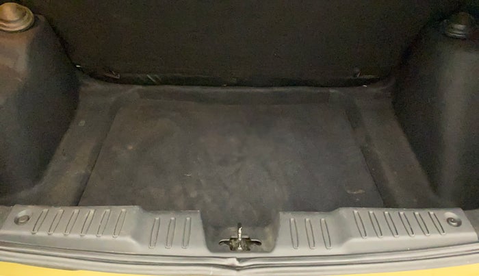 2020 Tata ALTROZ XZ PETROL, Petrol, Manual, 24,581 km, Boot Inside