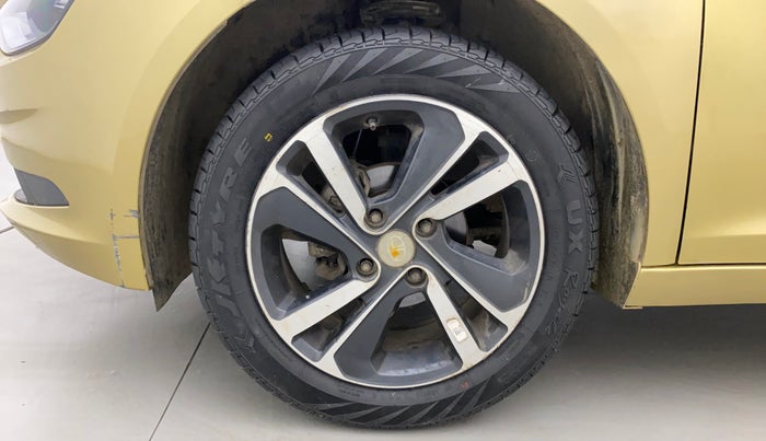 2020 Tata ALTROZ XZ PETROL, Petrol, Manual, 24,581 km, Left Front Wheel