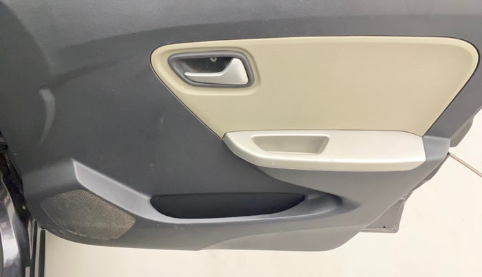 2017 Maruti Alto K10 VXI, Petrol, Manual, 70,281 km, Driver Side Door Panels Control