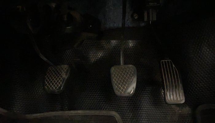 2018 Honda BR-V 1.5L I-VTEC S, Petrol, Manual, 52,504 km, Pedals