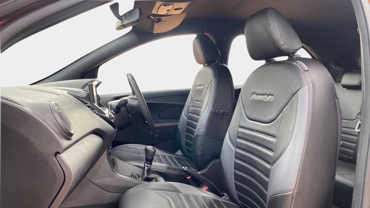 2020 Ford FREESTYLE TITANIUM 1.2 PETROL, Petrol, Manual, 77,300 km, Right Side Front Door Cabin