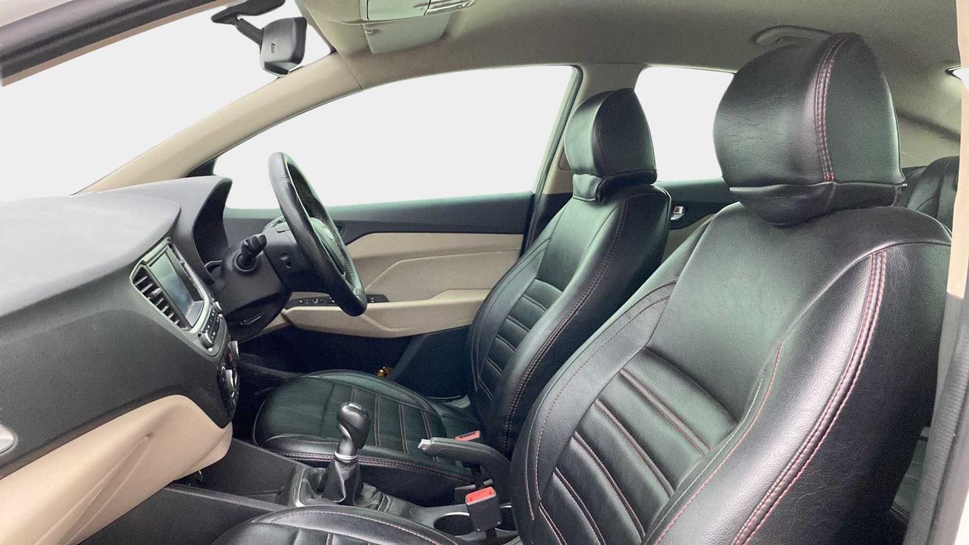 2019 Hyundai Verna 1.6 VTVT SX, Petrol, Manual, 61,985 km, Right Side Front Door Cabin