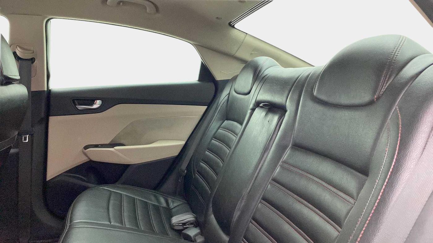 2019 Hyundai Verna 1.6 VTVT SX, Petrol, Manual, 61,985 km, Right Side Rear Door Cabin