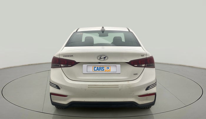 2019 Hyundai Verna 1.6 VTVT SX, Petrol, Manual, 61,985 km, Back/Rear
