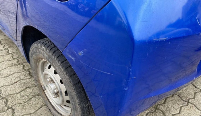 2014 Hyundai Eon ERA +, Petrol, Manual, 70,814 km, Rear bumper - Paint is slightly damaged