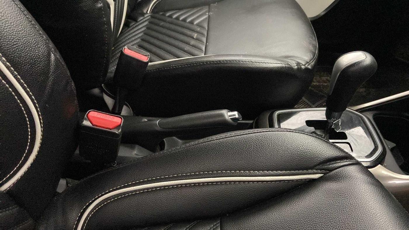 2019 Maruti IGNIS DELTA 1.2 AMT, Petrol, Automatic, 8,865 km, Gear Lever
