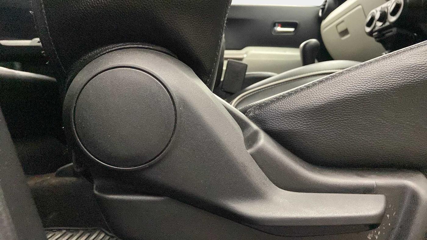 2019 Maruti IGNIS DELTA 1.2 AMT, Petrol, Automatic, 8,865 km, Driver Side Adjustment Panel