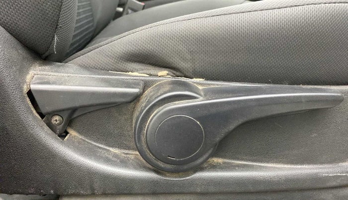 2018 Tata Tiago XZ PETROL, Petrol, Manual, 63,258 km, Driver Side Adjustment Panel