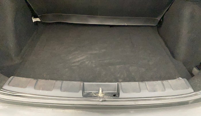 2021 Tata NEXON XMA SUNROOF DIESEL, Diesel, Automatic, 35,565 km, Boot Inside