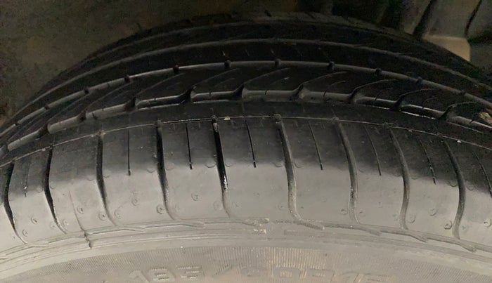 2021 Tata NEXON XMA SUNROOF DIESEL, Diesel, Automatic, 35,565 km, Left Rear Tyre Tread