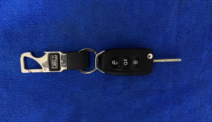 2021 Tata NEXON XMA SUNROOF DIESEL, Diesel, Automatic, 35,565 km, Key Close Up