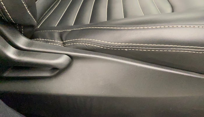 2021 Tata NEXON XMA SUNROOF DIESEL, Diesel, Automatic, 35,565 km, Driver Side Adjustment Panel