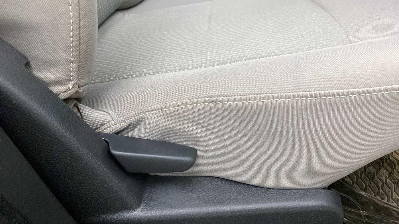 2015 Renault Duster RXL PETROL, Petrol, Manual, 25,958 km, Driver Side Adjustment Panel