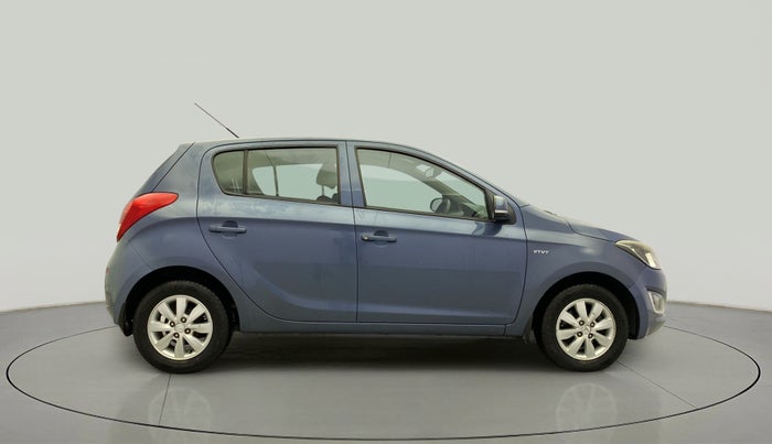 2013 Hyundai i20 SPORTZ 1.2, Petrol, Manual, 74,376 km, Right Side View