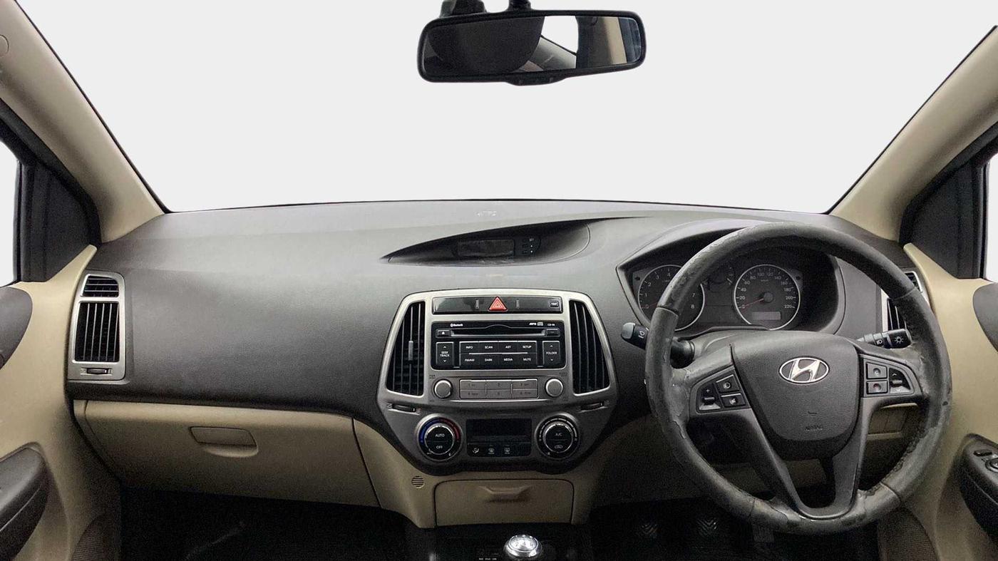 2013 Hyundai i20 SPORTZ 1.2, Petrol, Manual, 74,376 km, Dashboard