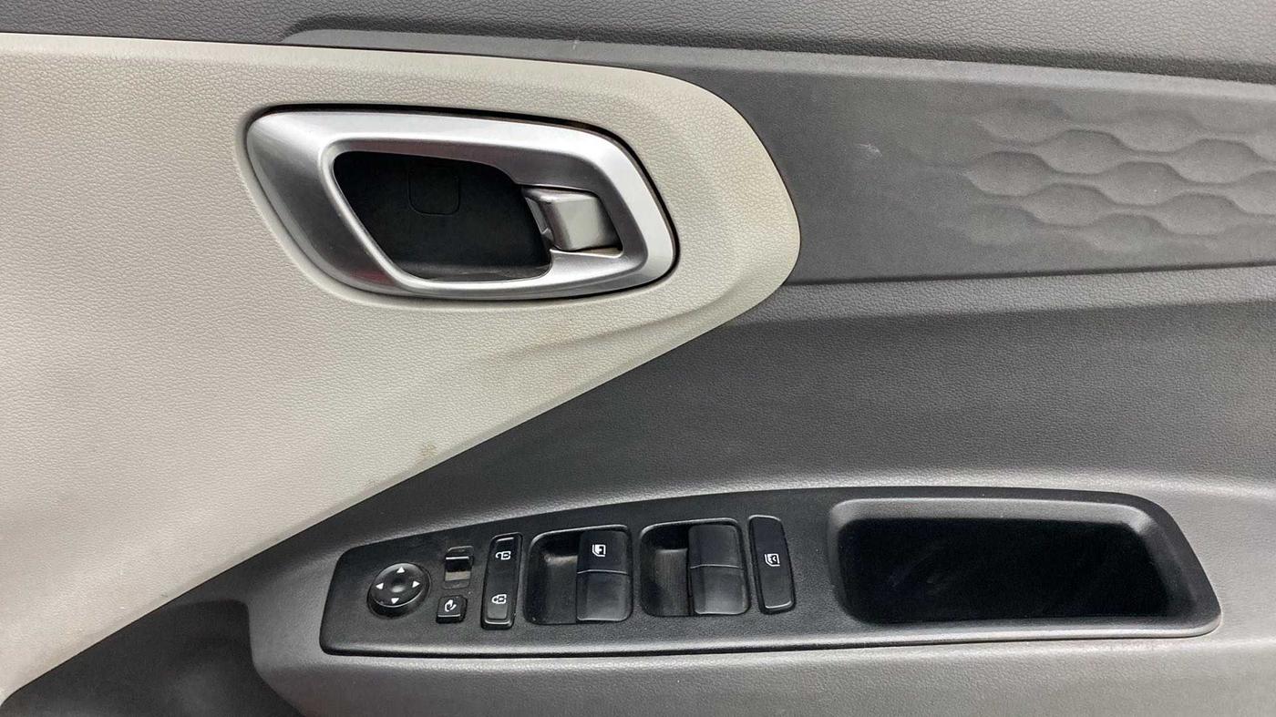 2019 Hyundai GRAND I10 NIOS SPORTZ 1.2 KAPPA VTVT, Petrol, Manual, 88,880 km, Driver Side Door Panels Control