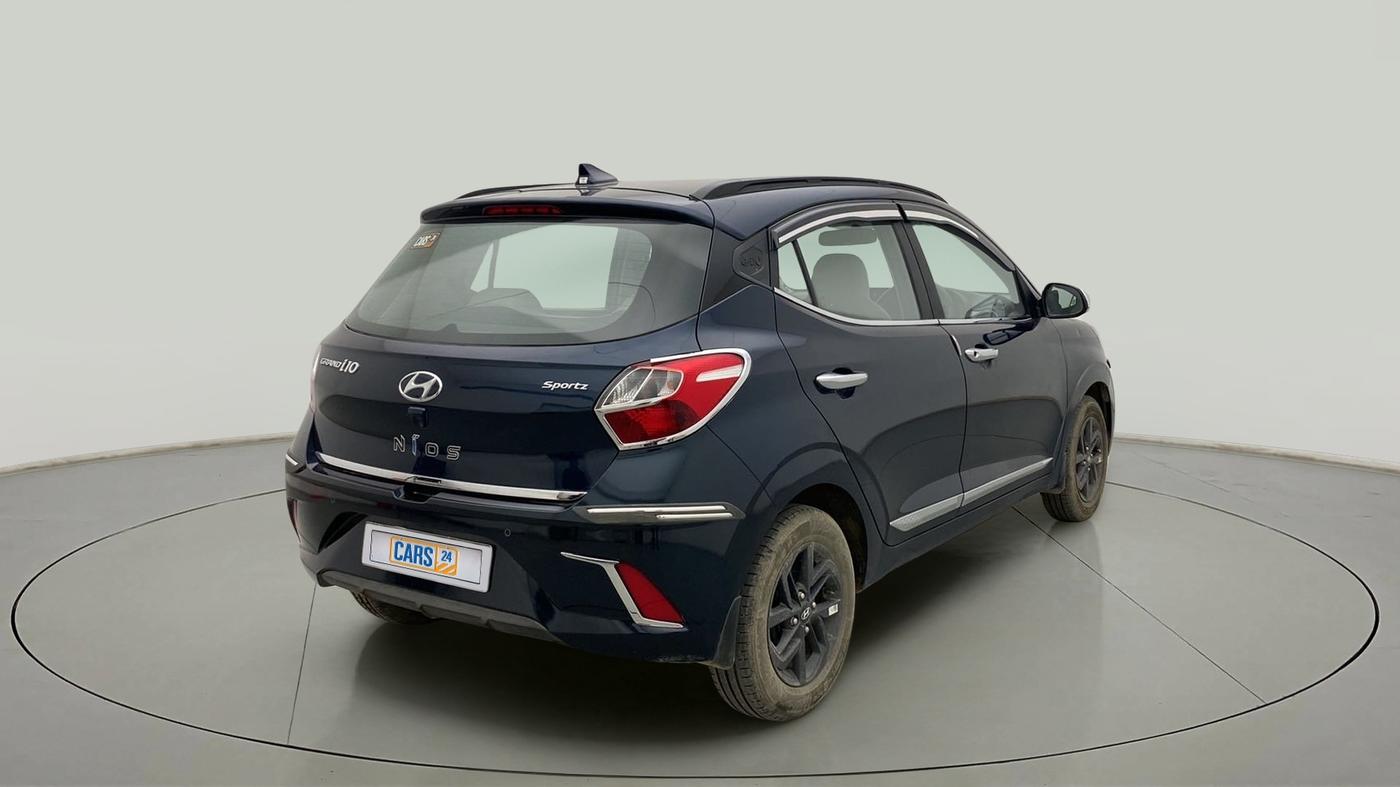 2021 Hyundai GRAND I10 NIOS SPORTZ 1.2 KAPPA VTVT, Petrol, Manual, 26,910 km, Right Back Diagonal
