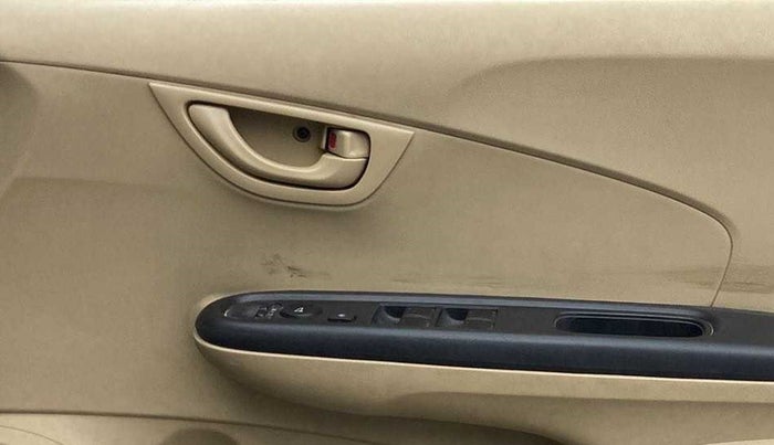 2017 Honda Amaze 1.2L I-VTEC S AT OPT, Petrol, Automatic, 21,708 km, Driver Side Door Panels Control