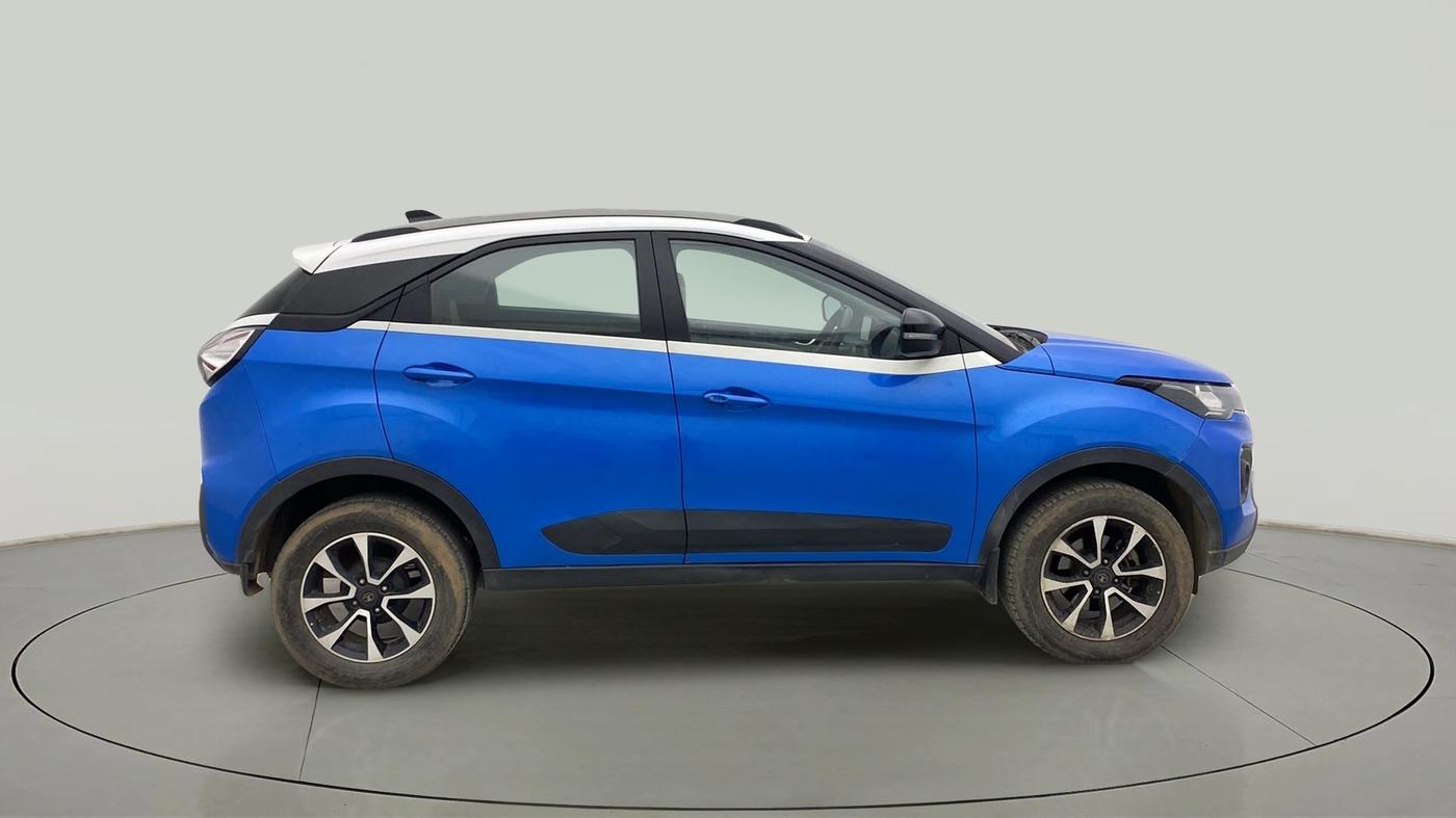 2020 Tata NEXON XZA PLUS (O) PETROL DUAL TONE, Petrol, Automatic, 85,380 km, Right Side View