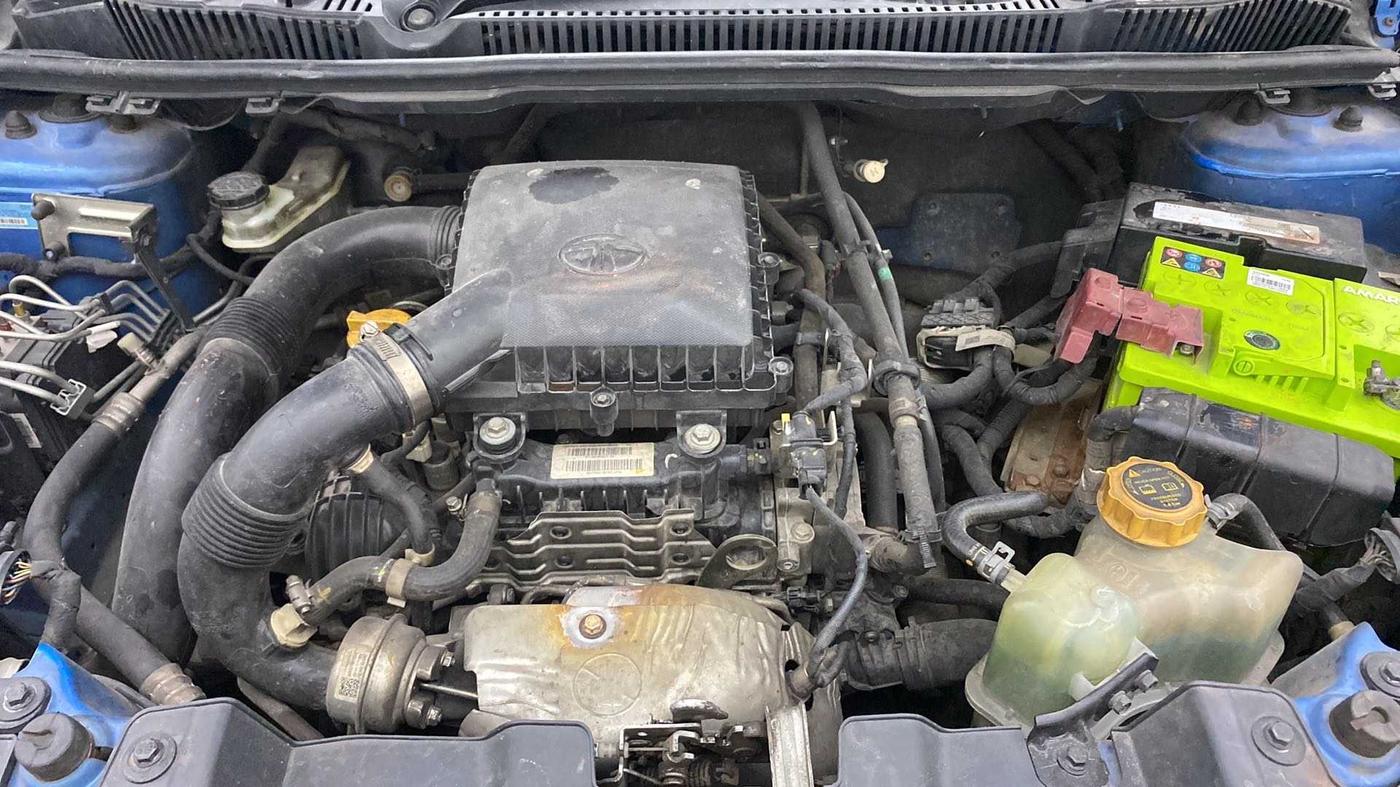 2020 Tata NEXON XZA PLUS (O) PETROL DUAL TONE, Petrol, Automatic, 85,380 km, Open Bonet