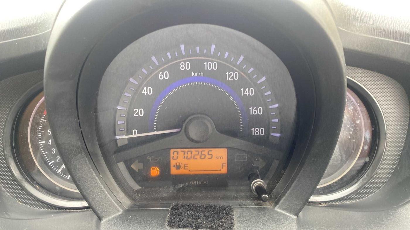 2015 Honda Brio S MT, Petrol, Manual, 70,310 km, Odometer Image