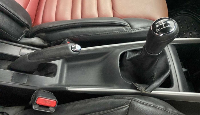 2016 Maruti Baleno DELTA PETROL 1.2, Petrol, Manual, 48,242 km, Gear Lever