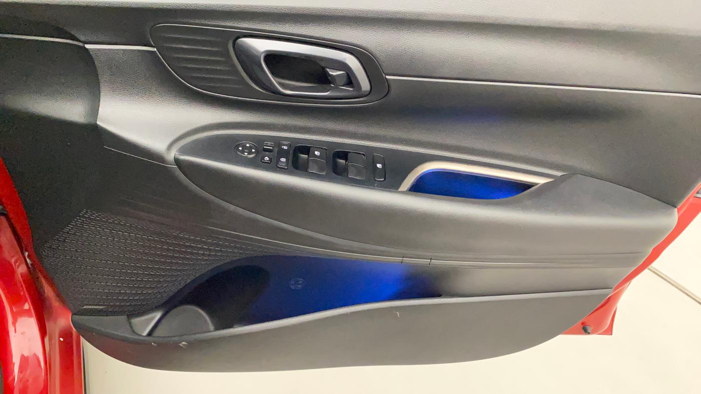 2021 Hyundai NEW I20 ASTA (O) 1.5 CRDI MT, Diesel, Manual, 24,959 km, Driver Side Door Panels Control