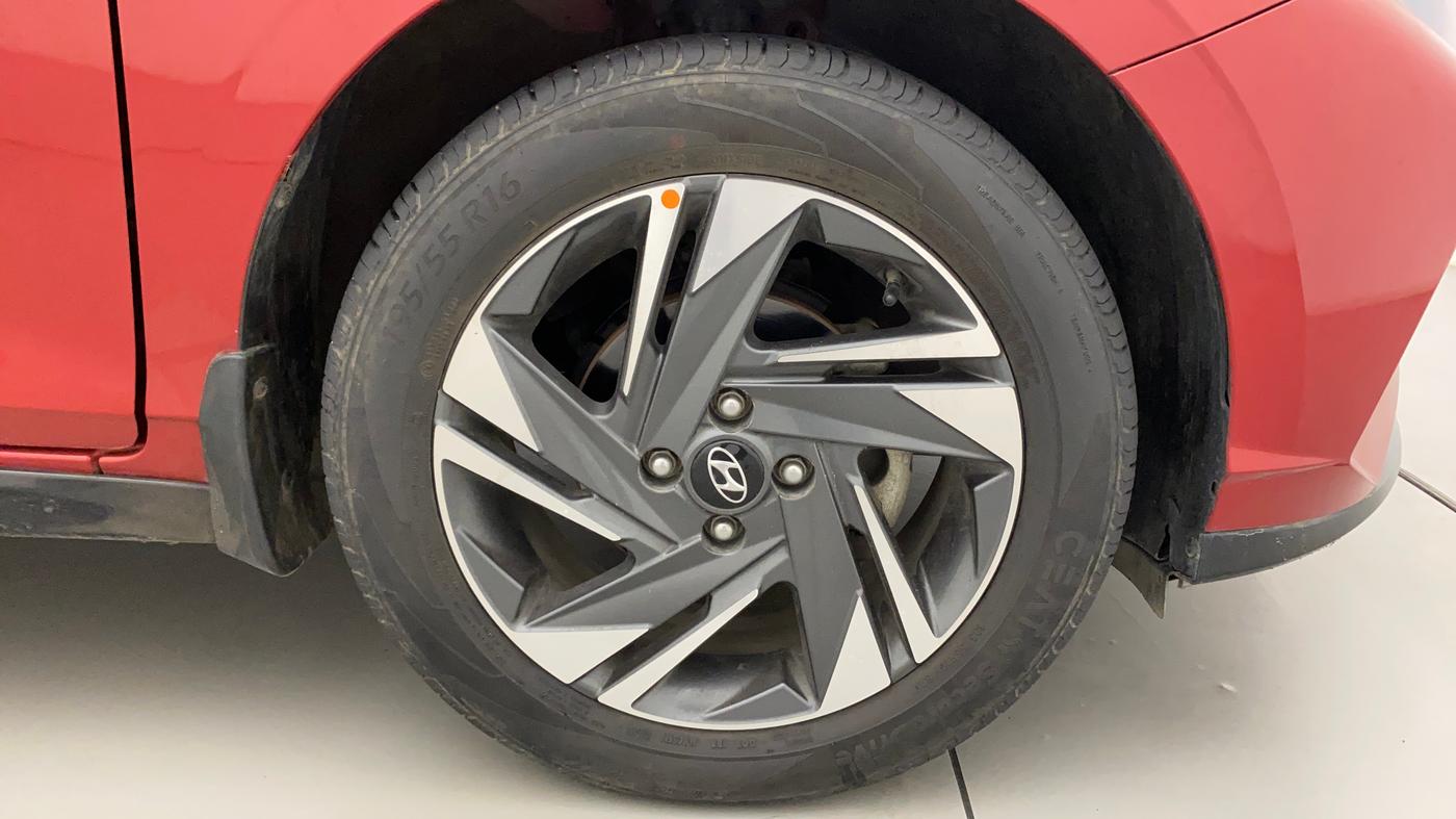 2021 Hyundai NEW I20 ASTA (O) 1.5 CRDI MT, Diesel, Manual, 24,959 km, Right Front Wheel
