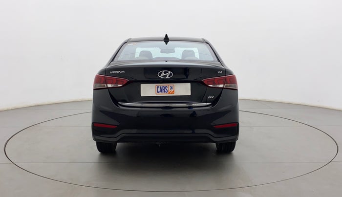 2017 Hyundai Verna 1.6 VTVT SX, Petrol, Manual, 55,176 km, Back/Rear