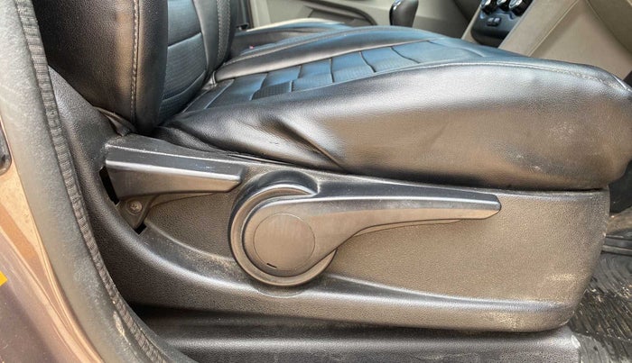 2019 Tata Tiago XZ PETROL, Petrol, Manual, 89,330 km, Driver Side Adjustment Panel