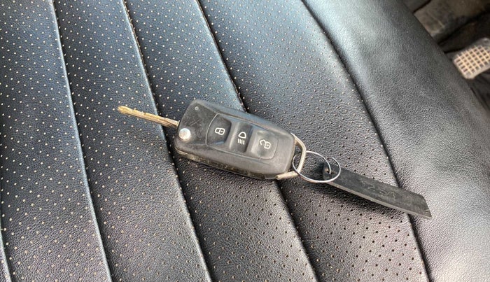 2019 Tata Tiago XZ PETROL, Petrol, Manual, 89,330 km, Key Close Up