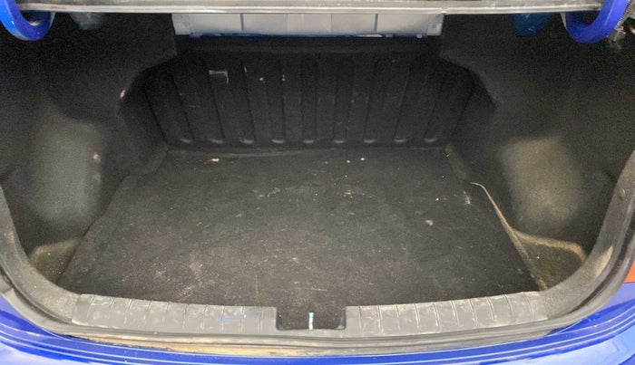 2014 Hyundai Xcent S 1.2, Petrol, Manual, 63,906 km, Boot Inside