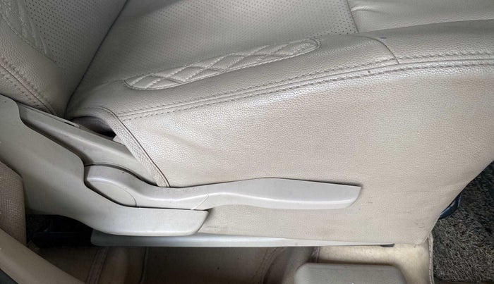 2020 Maruti Dzire VXI, Petrol, Manual, 71,316 km, Driver Side Adjustment Panel