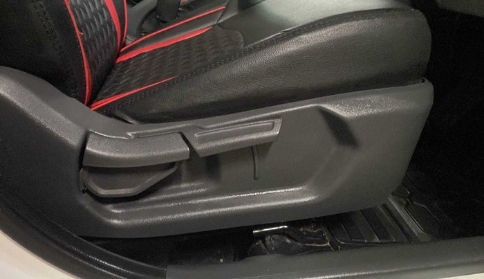 2021 Hyundai GRAND I10 NIOS SPORTZ AMT 1.2 KAPPA VTVT, Petrol, Automatic, 16,808 km, Driver Side Adjustment Panel