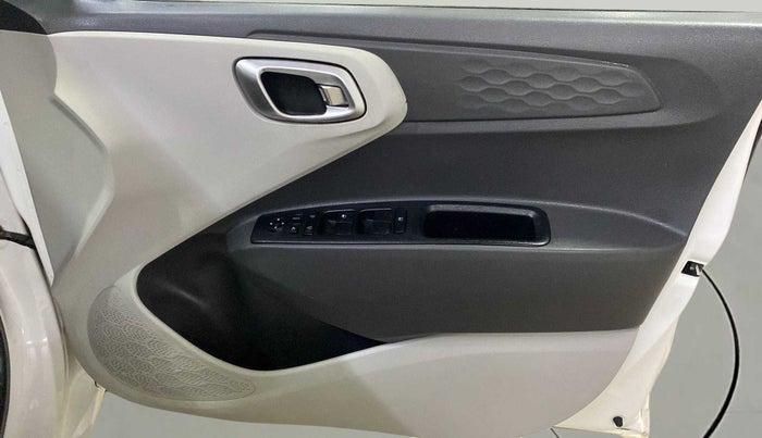 2021 Hyundai GRAND I10 NIOS SPORTZ AMT 1.2 KAPPA VTVT, Petrol, Automatic, 16,808 km, Driver Side Door Panels Control