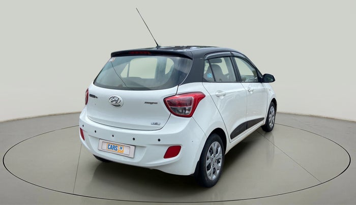 2016 Hyundai Grand i10 MAGNA 1.2 KAPPA VTVT, Petrol, Manual, 76,468 km, Right Back Diagonal